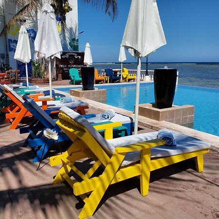 Casa Almarenzo Bed & Breakfast Bolinao Kültér fotó