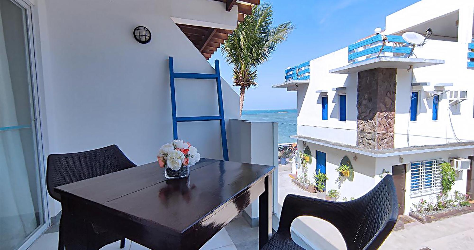 Casa Almarenzo Bed & Breakfast Bolinao Kültér fotó