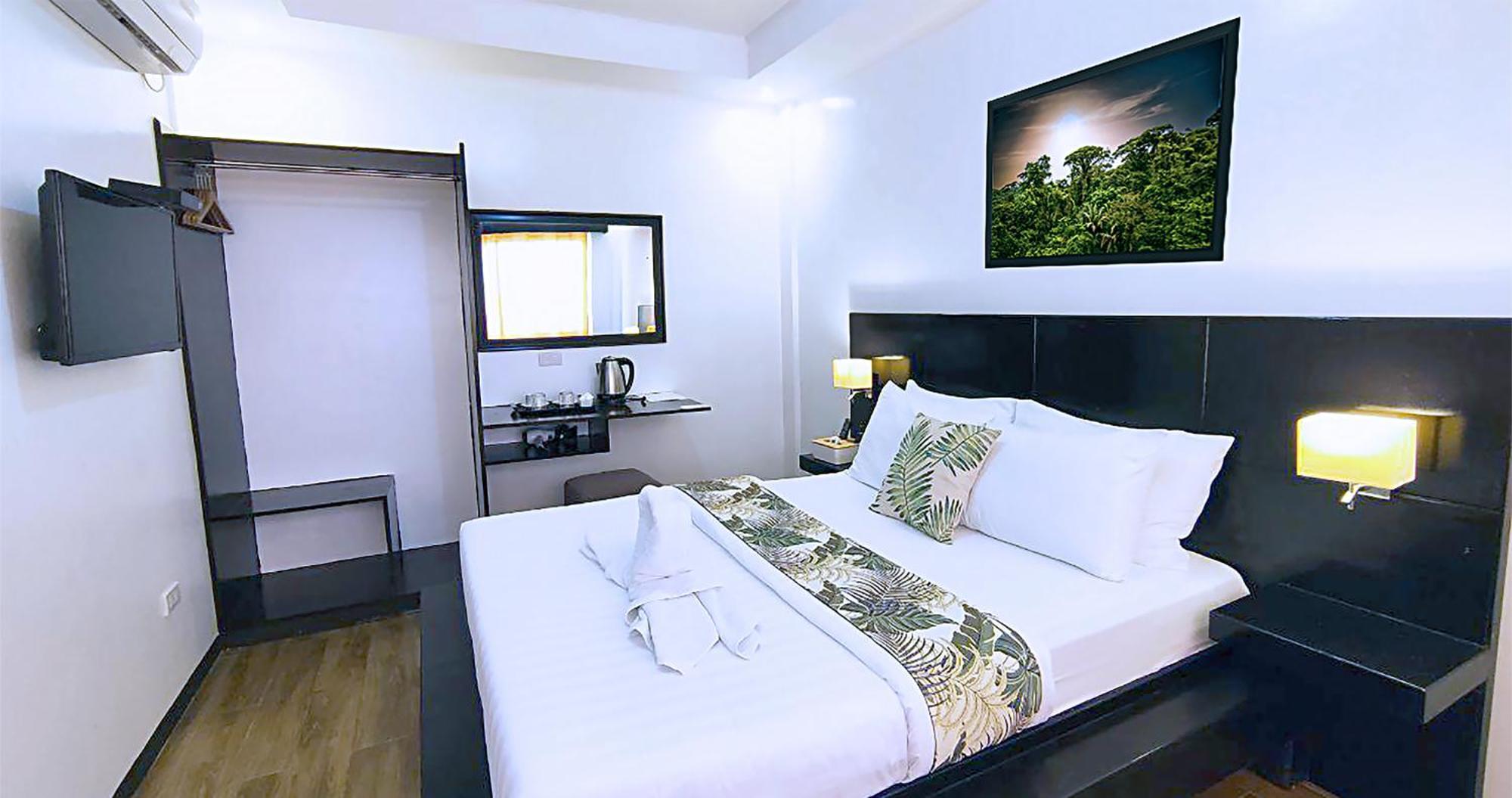 Casa Almarenzo Bed & Breakfast Bolinao Kültér fotó