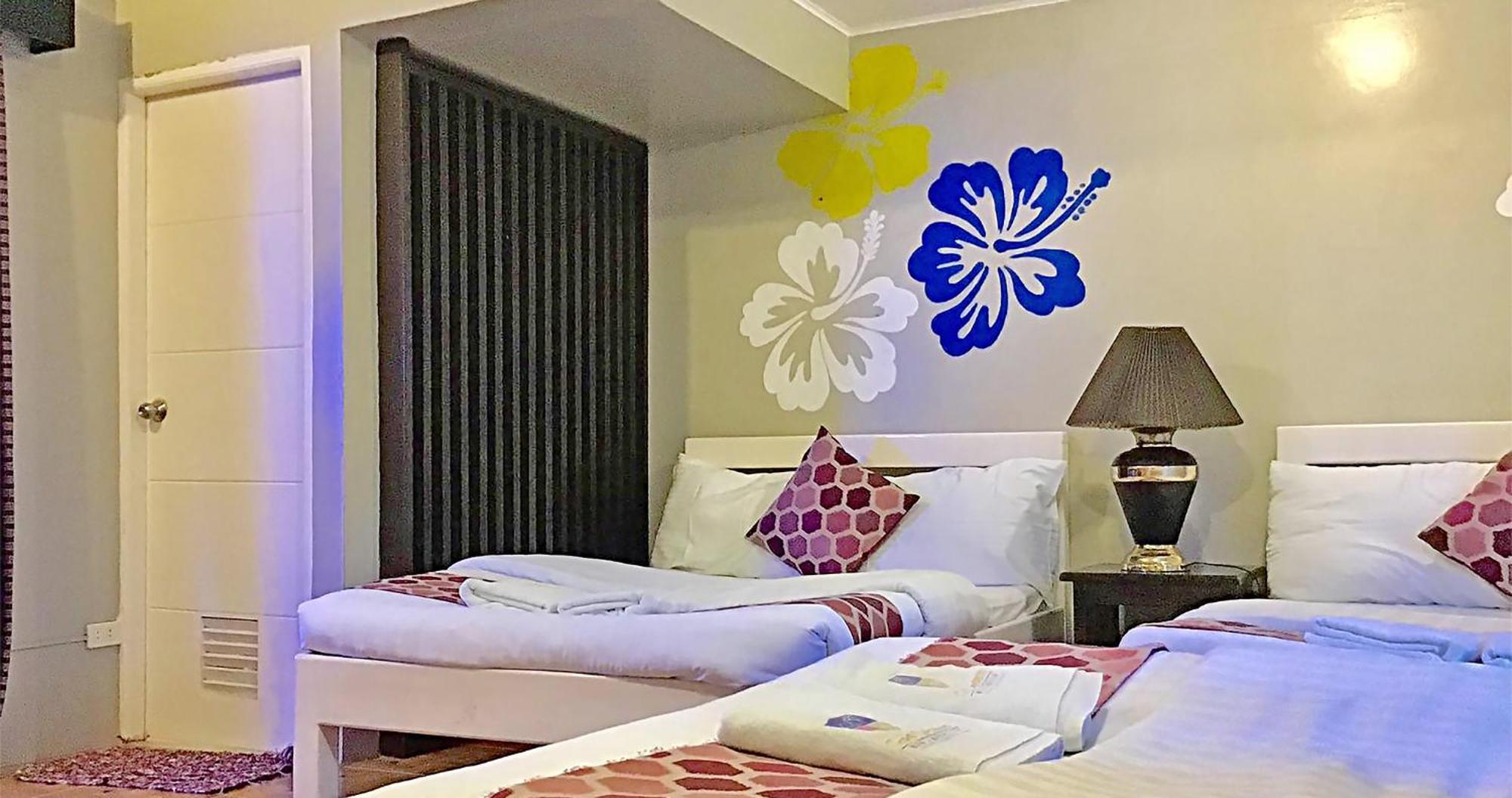 Casa Almarenzo Bed & Breakfast Bolinao Kültér fotó